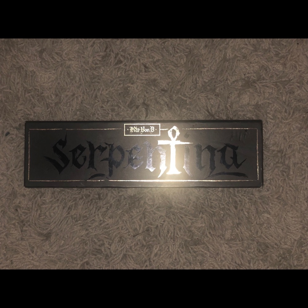 Serpentina Kat Von D Palette LIMITED EDITION